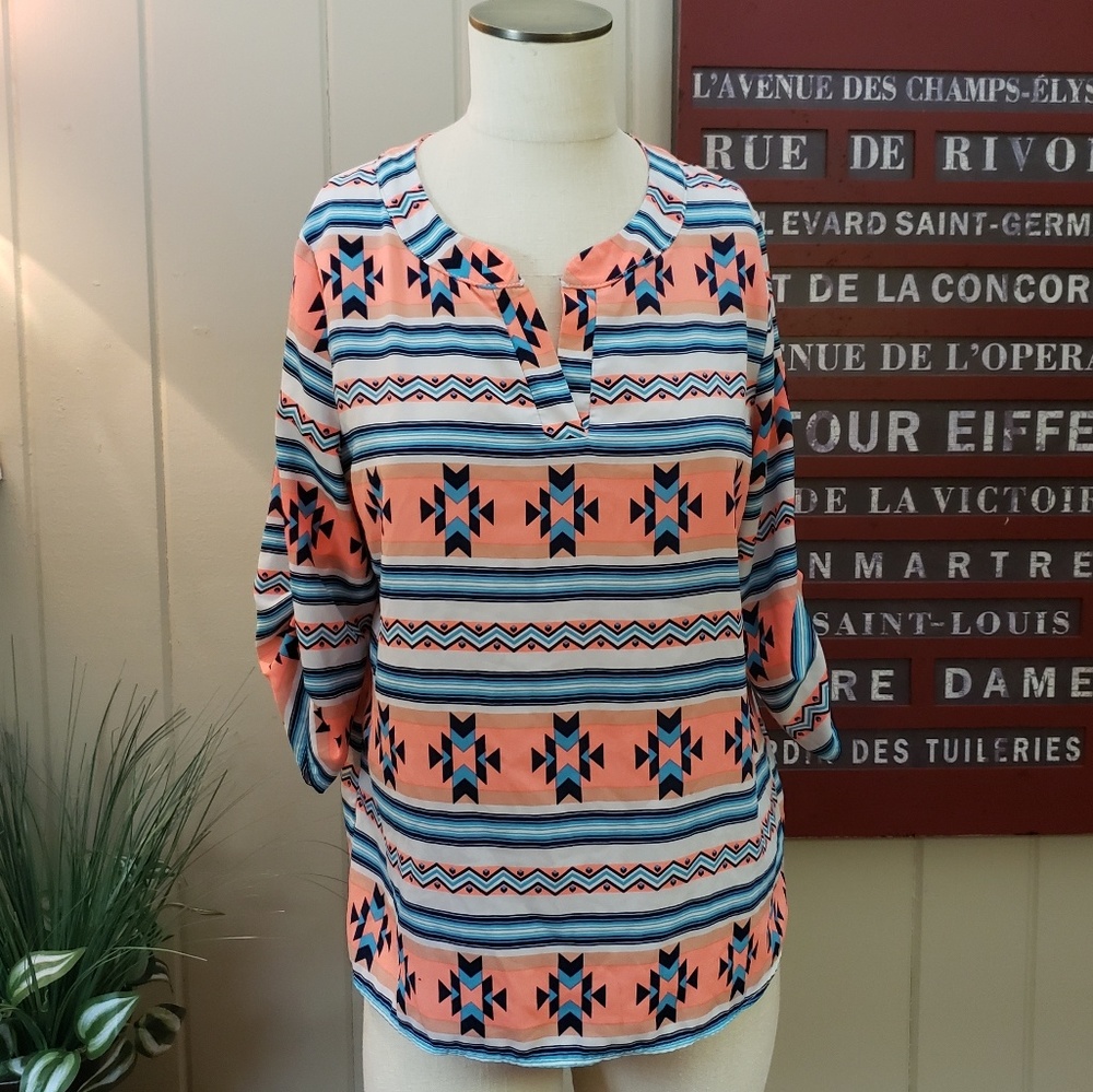 Freeway | M tab sleeve tunic top Aztec print